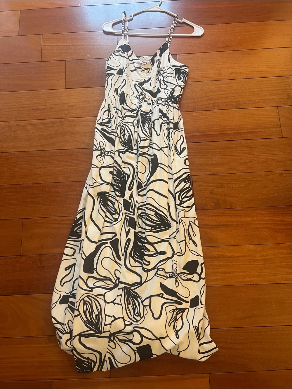 Sincerely Jules Black & White Floral Maxi Dress nwt